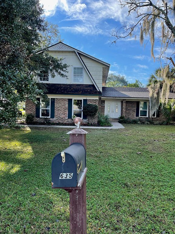 635 Gulfstream Trl S, Orange Park, FL 32073