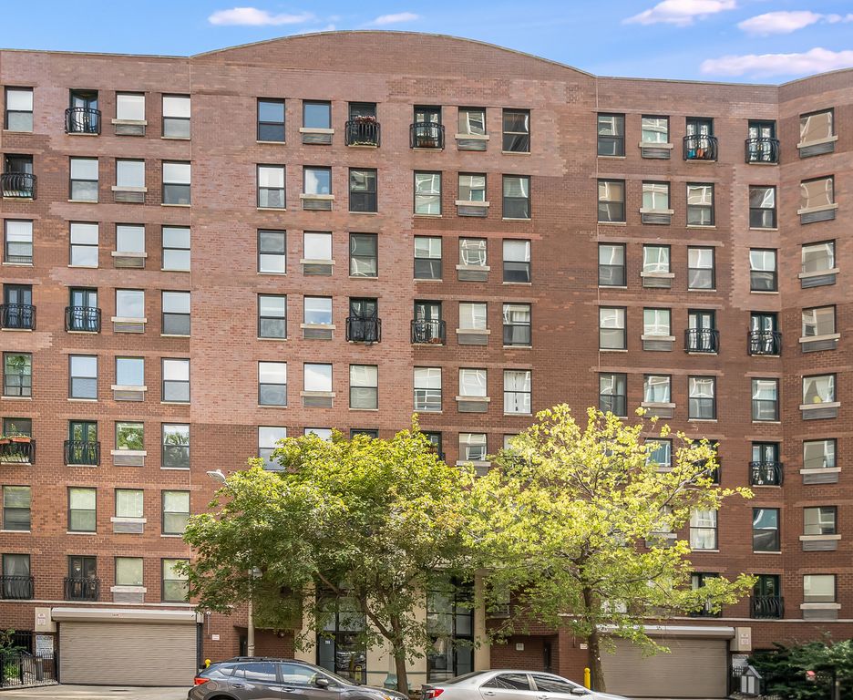 711 W Gordon Ter #515, Chicago, IL 60613