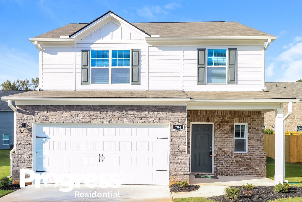 704 Plow Poin, Locust Grove, GA 30248