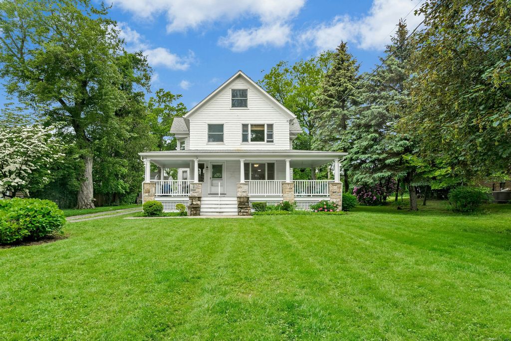 290 Soundview Ave #1, Stamford, CT 06902