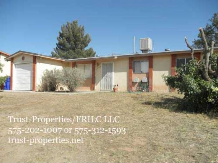 1974 Poplar Ave, Las Cruces, NM 88001