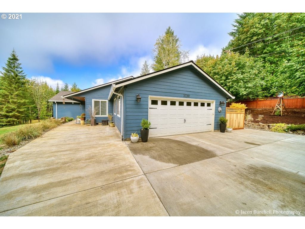 32280 Pittsburg Rd, Saint Helens, OR 97051