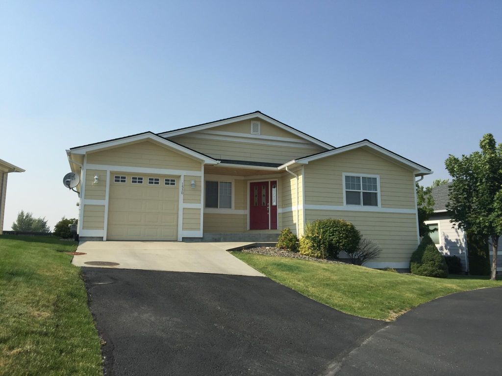 1530 SW Capri Ct, Pullman, WA 99163