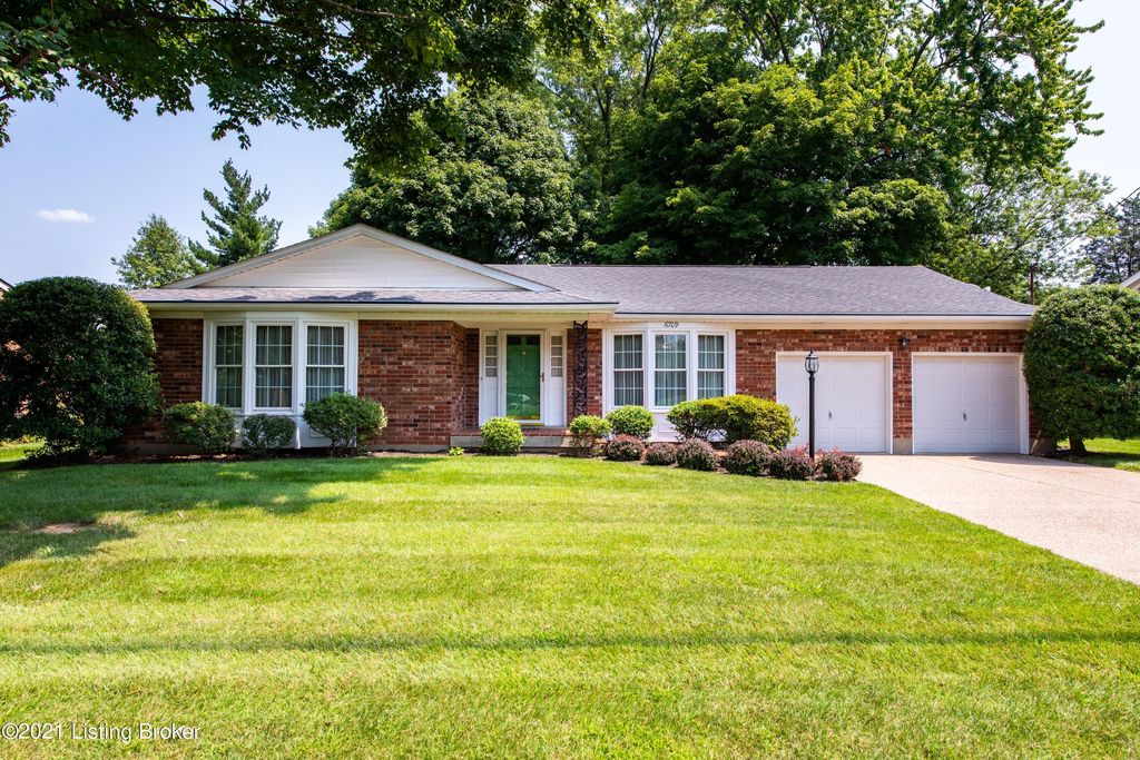 6709 Watch Hill Rd, Hollow Creek, KY 40228