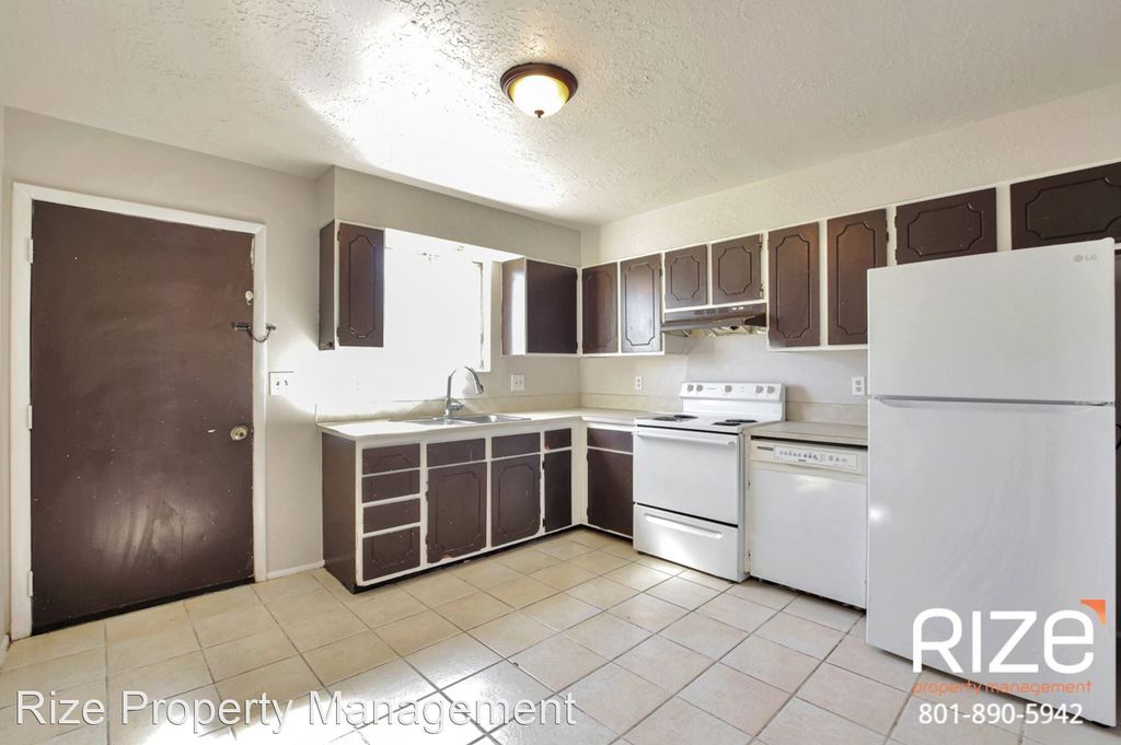 935 E 450 S #A, Clearfield, UT 84015