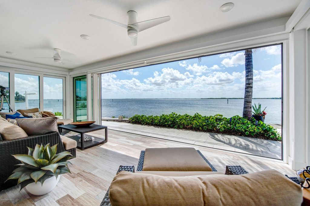 93 W Bay Dr Cocoa Beach Fl 32931 Trulia