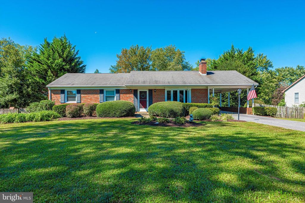 2190 Sugarloaf Parkview Ln, Clarksburg, MD 20871