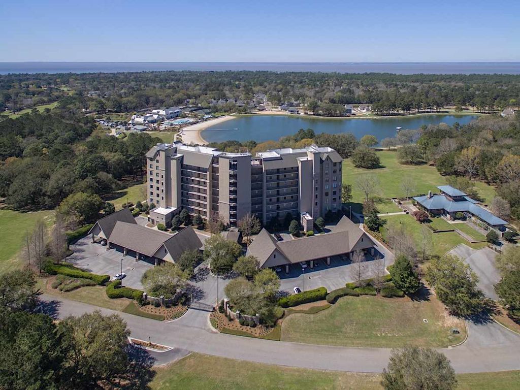 18269 Colony Dr 704, Fairhope, AL 3 Bed, 4 Bath Condo 49 Photos