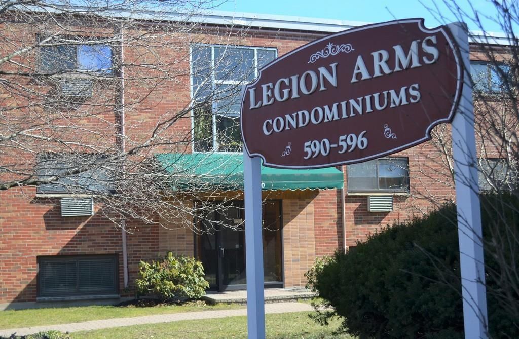 590 American Legion Hwy #6, Roslindale, MA 02131