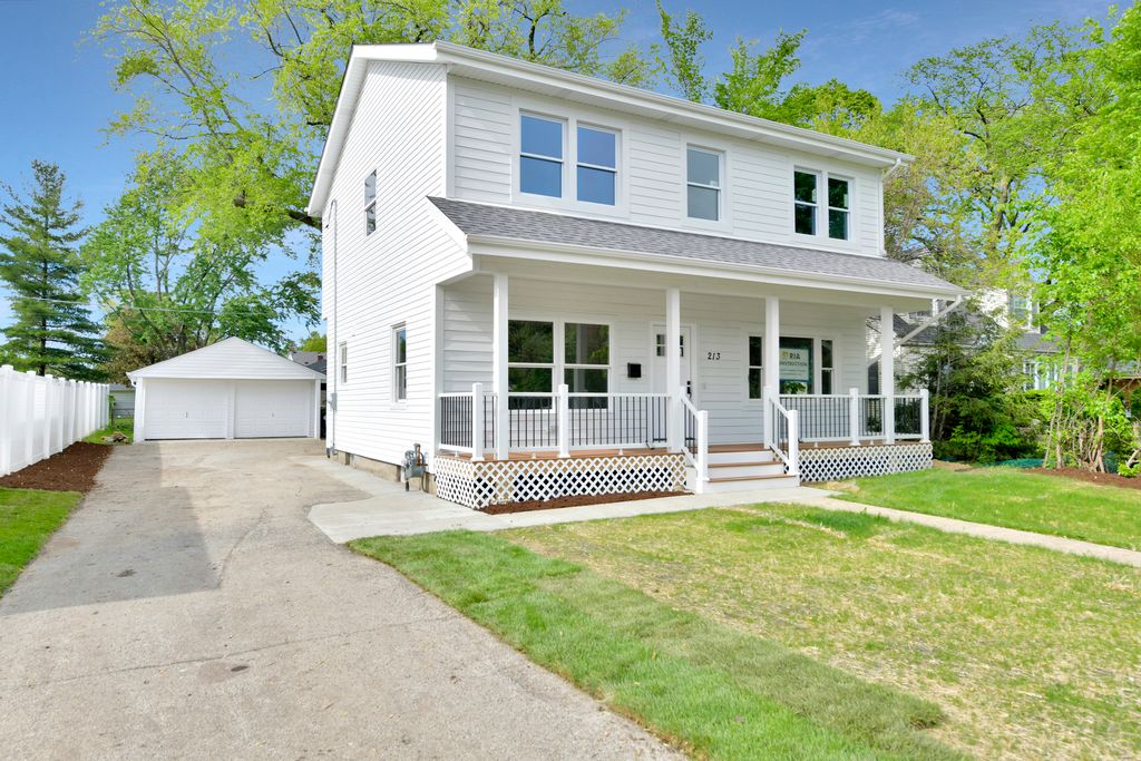 213 W Butterfield Rd, Elmhurst, IL 60126