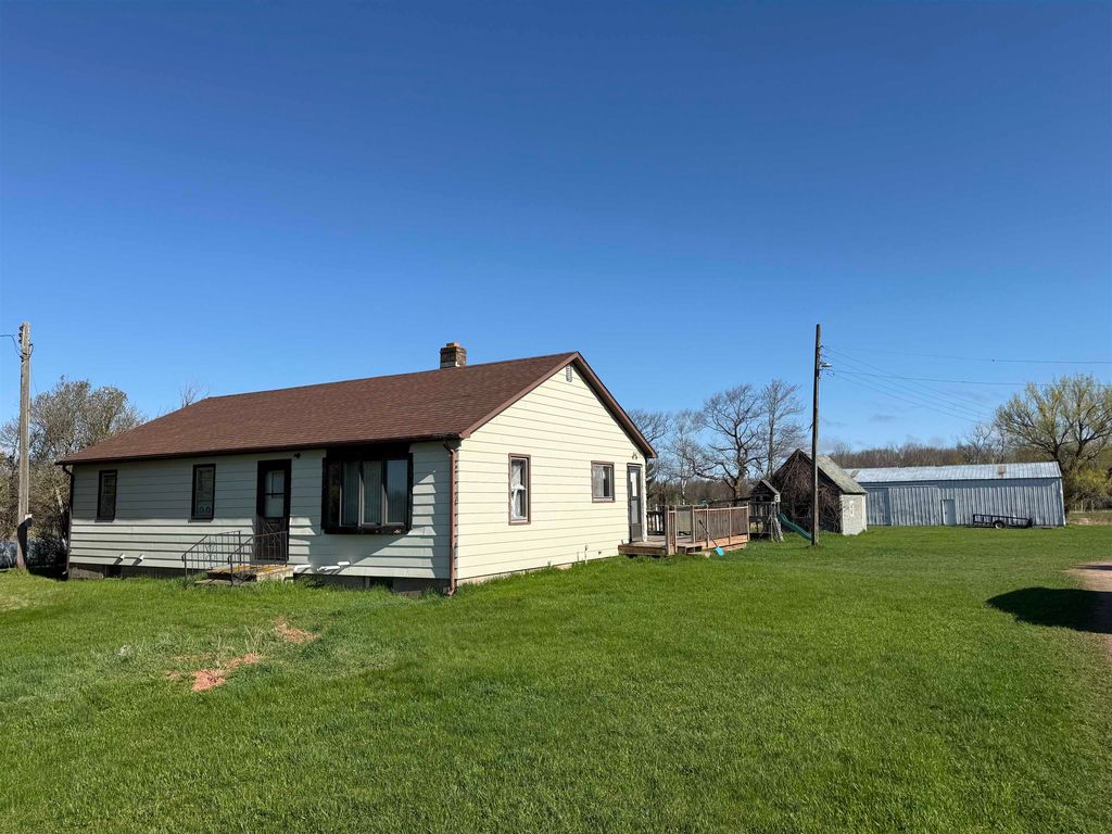 28390 State Highway 118, Ashland, WI 54806