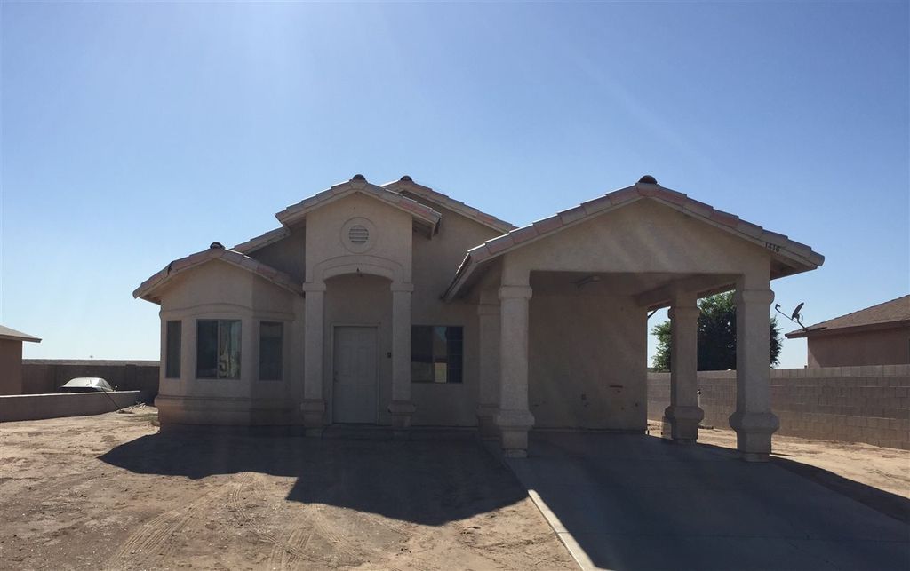 1416 N Los Portales Ave, San Luis, AZ 85336