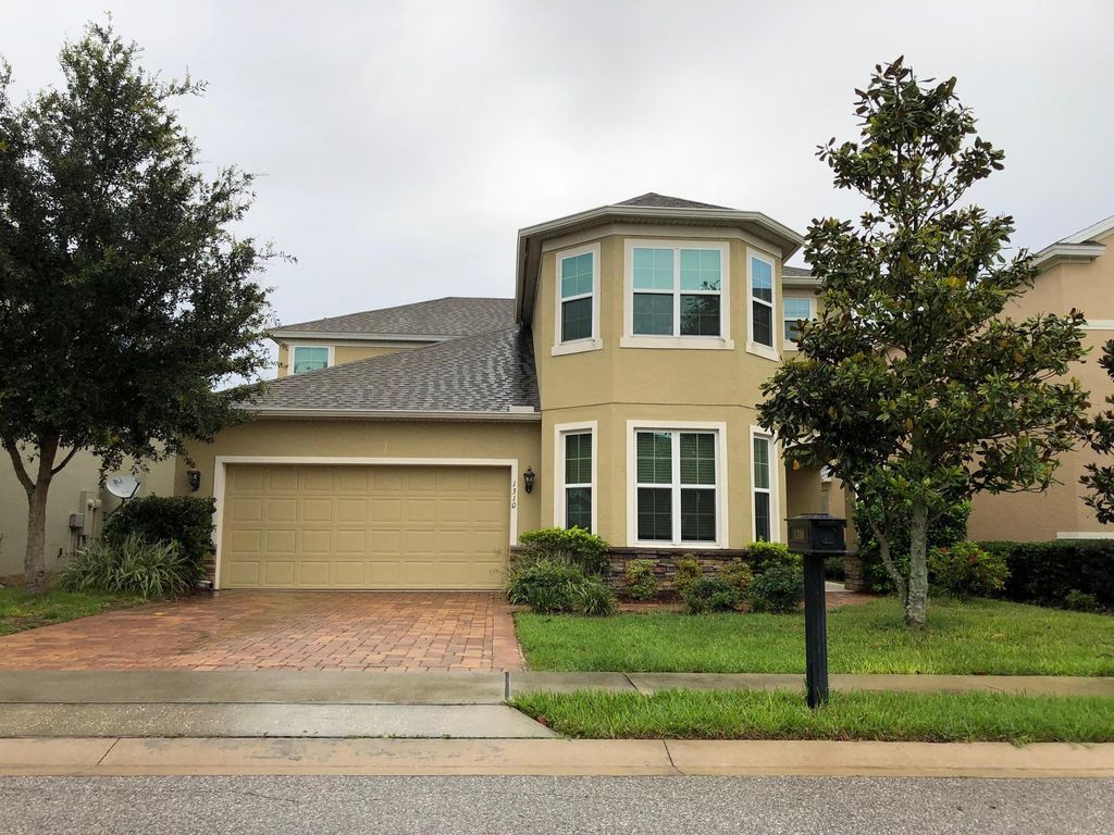 1310 Oakcrest Ct, Davenport, FL 33837