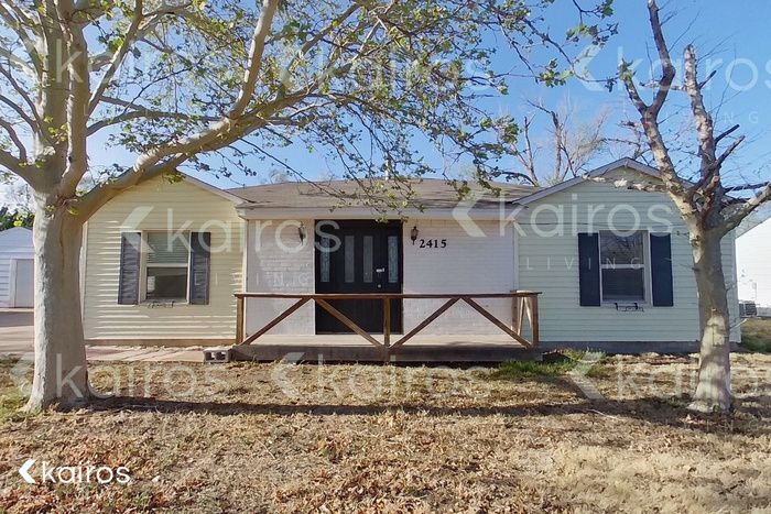 2415 6th Ave, Canyon, TX 79015