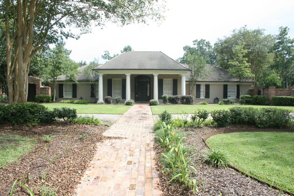 607 W Bayou Pkwy, Lafayette, LA 70503 Trulia