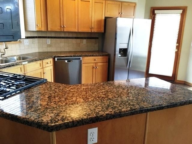 1605 e broadway s 300