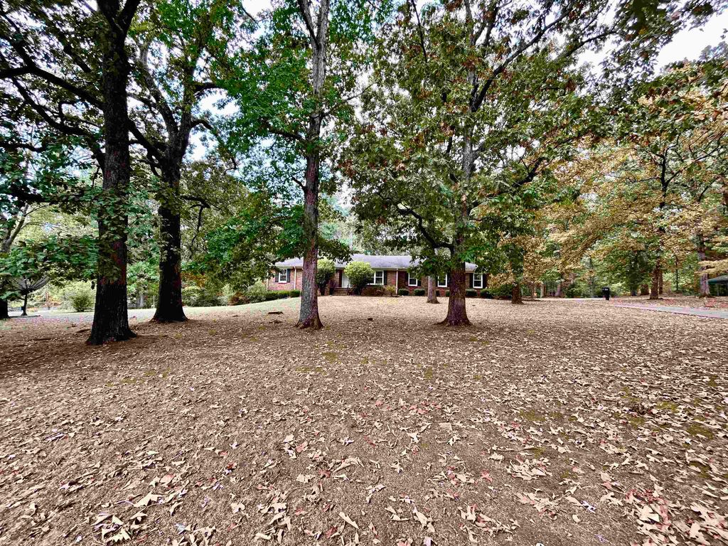 5895 County Road 47, Florence, AL 35634