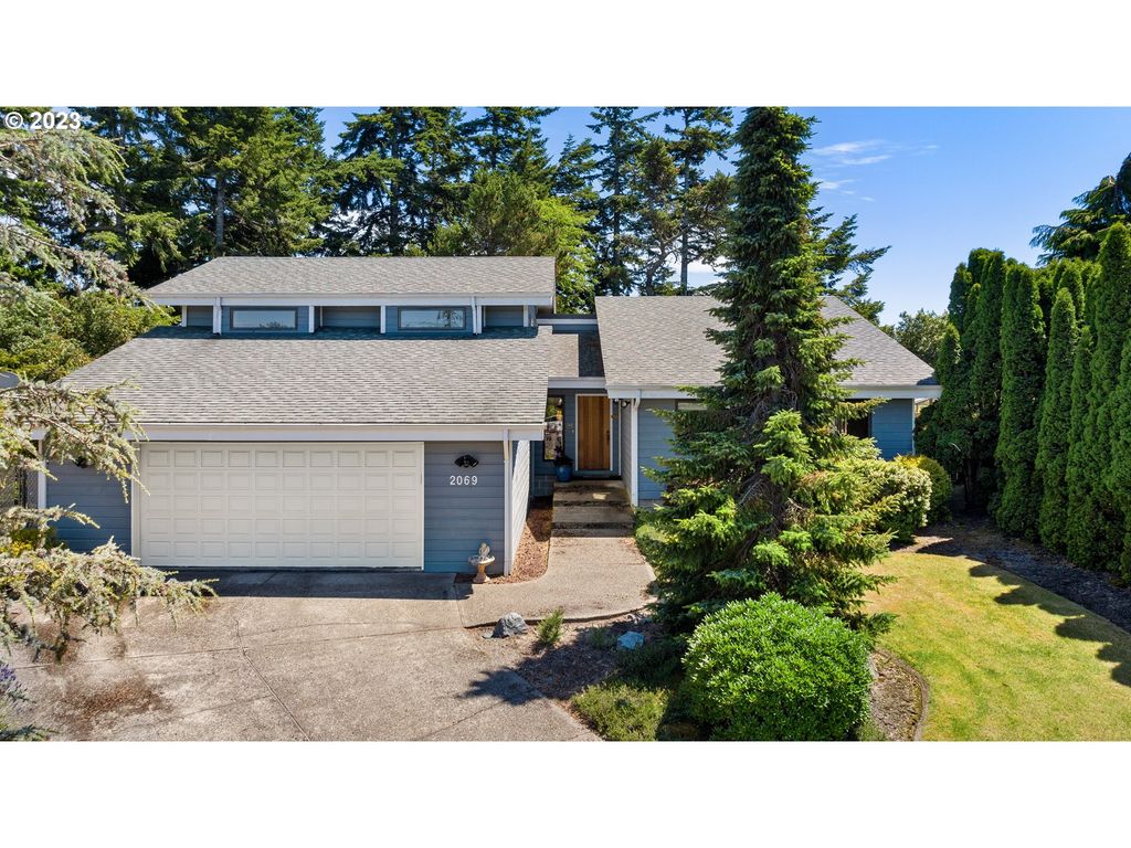 2069 Cedar Ct, North Bend, OR 97459 Trulia