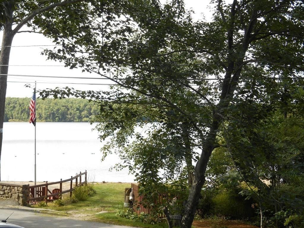 8 Victoria Ave, Rutland, MA 2 Bed, 1 Bath SingleFamily Home 30