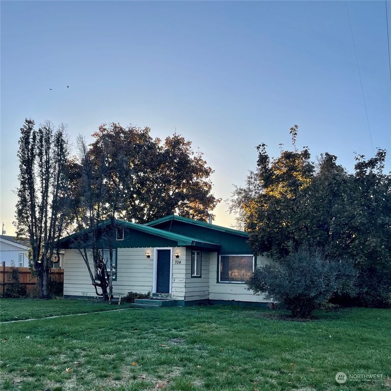 704 Index Street, Omak, WA 98841 MLS 2178358 Trulia