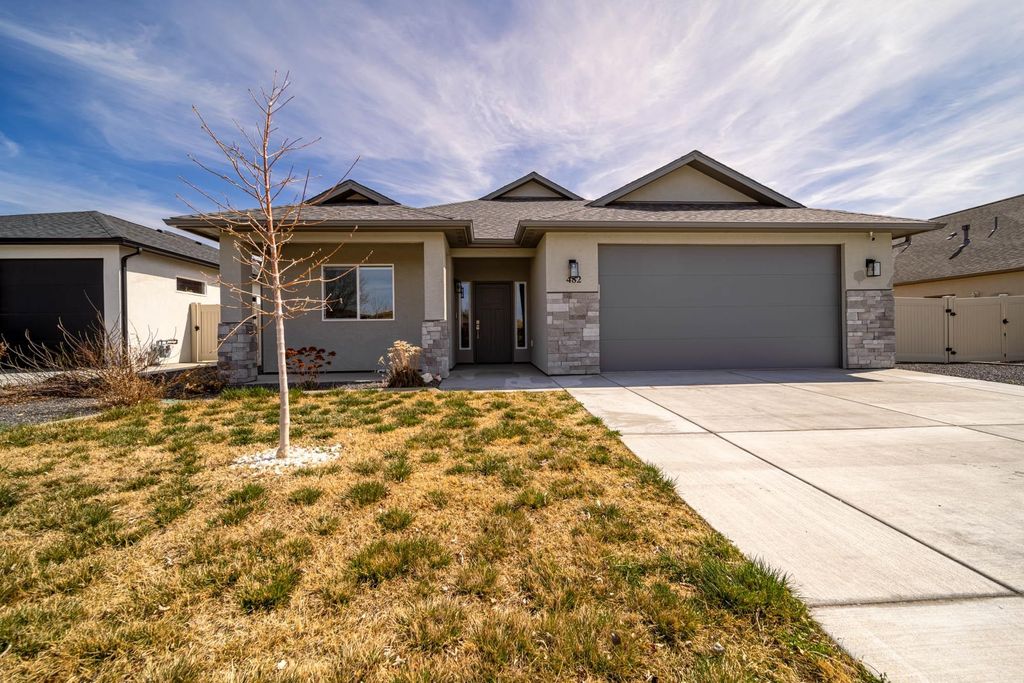482 Fox Meadows Ct, Grand Junction, CO 81504