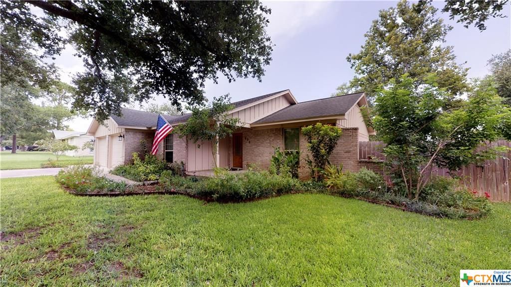 604 Quail Creek Dr, Victoria, TX 3 Bed, 2 Bath SingleFamily Home