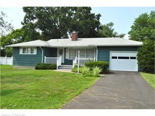 90 Sawka Dr, East Hartford, CT 06118