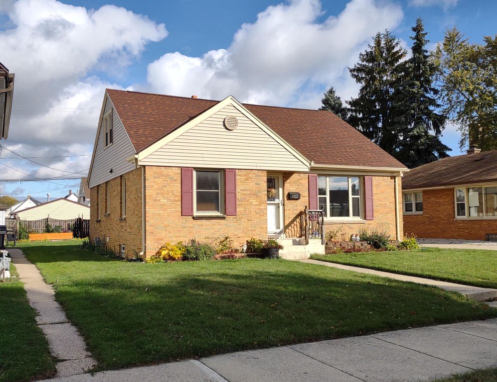 1622 Minnesota Ave, South Milwaukee, WI 53172 Trulia
