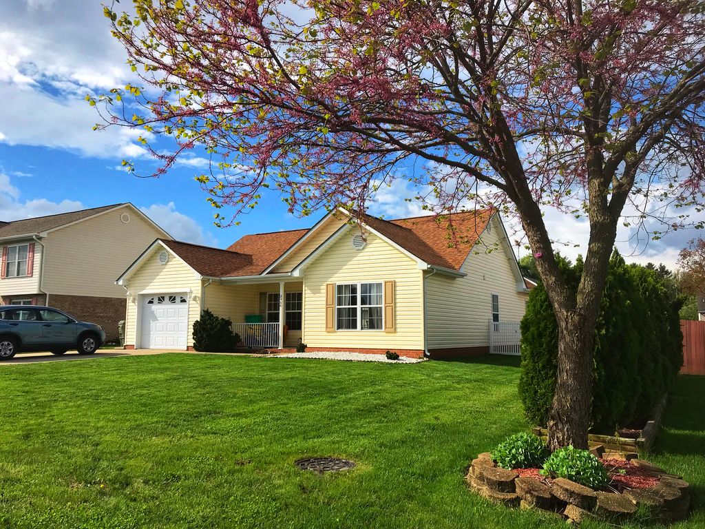 2400 Monroe St, Waynesboro, VA 22980 Trulia