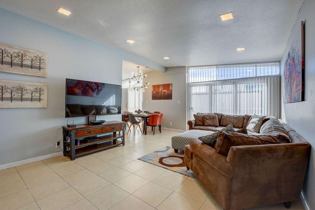 1636 San Pedro Ave, Las Vegas, NV 89104