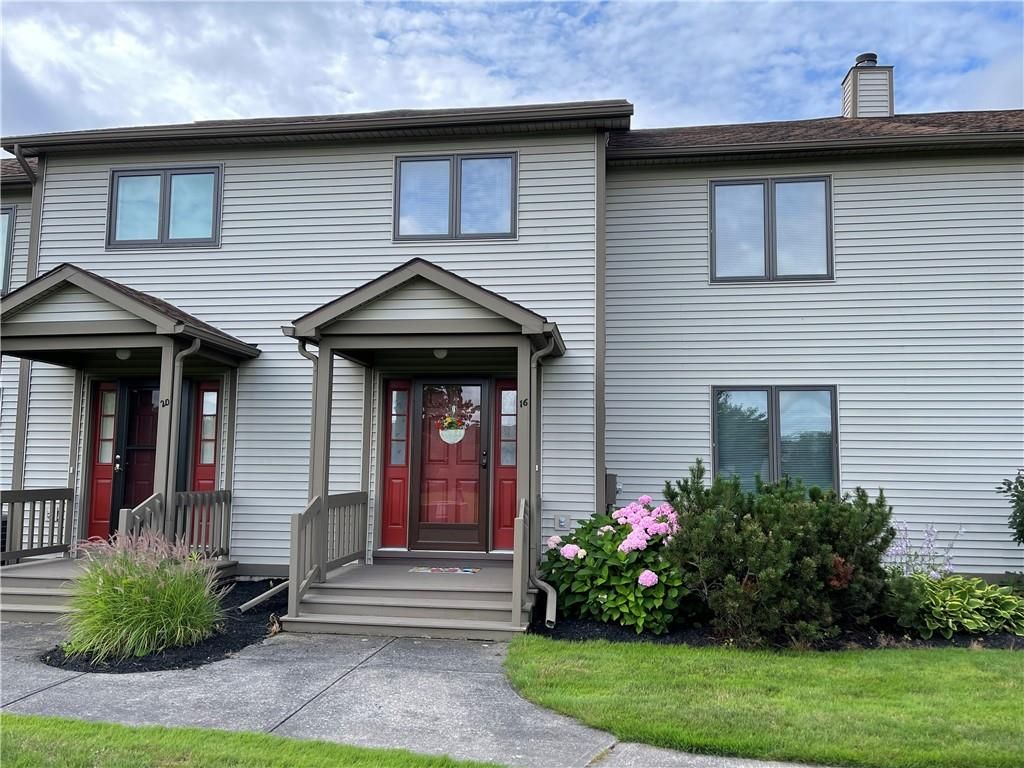 16 Harrier Cir, Rochester, NY 14623