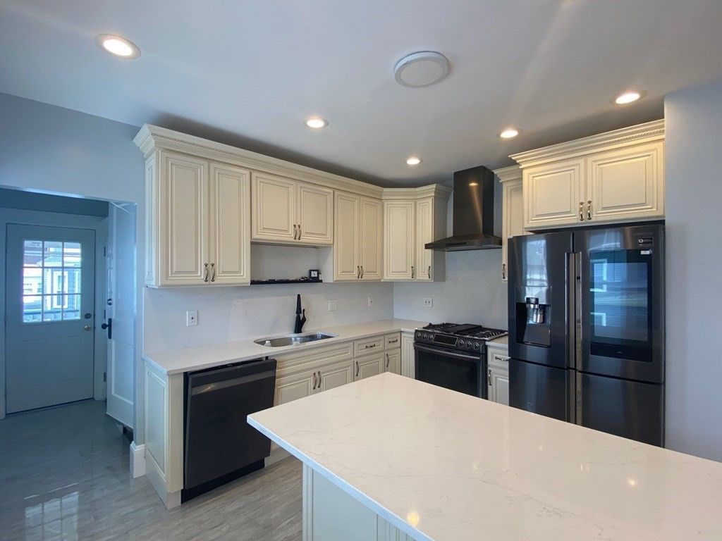 18 Whitten St #2, Dorchester, MA 02122