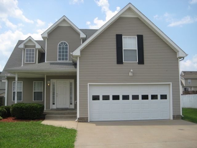 3762 Bret Dr, Clarksville, TN 37040