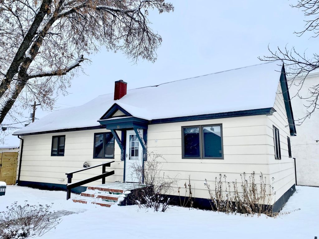 30 Cross Ave NW, Crosby, MN 56441 MLS 6476338 Trulia