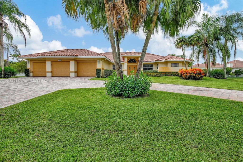 11900 NW 18th Ct, Plantation, FL 33323
