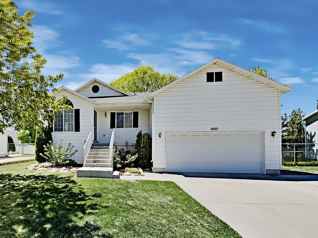 1893 N 2475 W, Clearfield, UT 84015