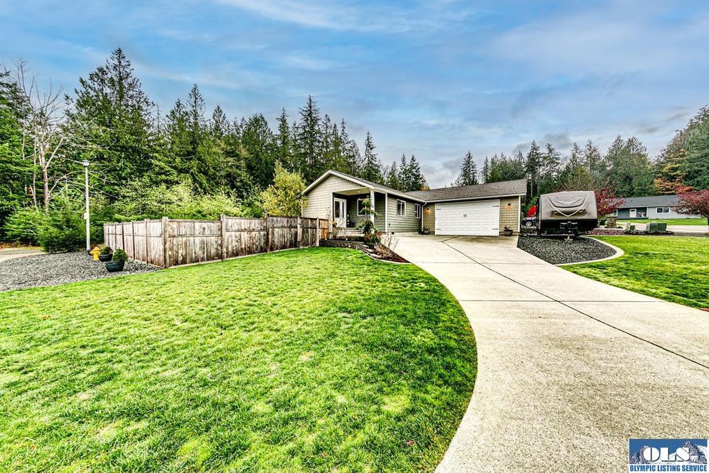 3921 Solar Ln, Port Angeles, WA 98362