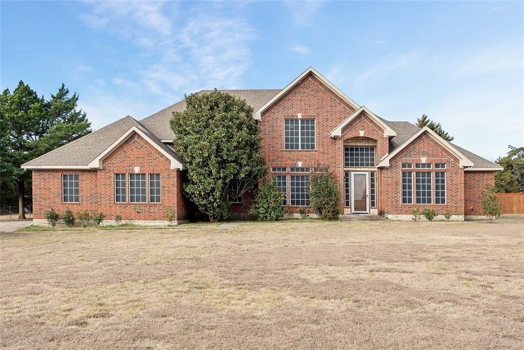 1915 Lillian Ave, Glenn Heights, TX 75154