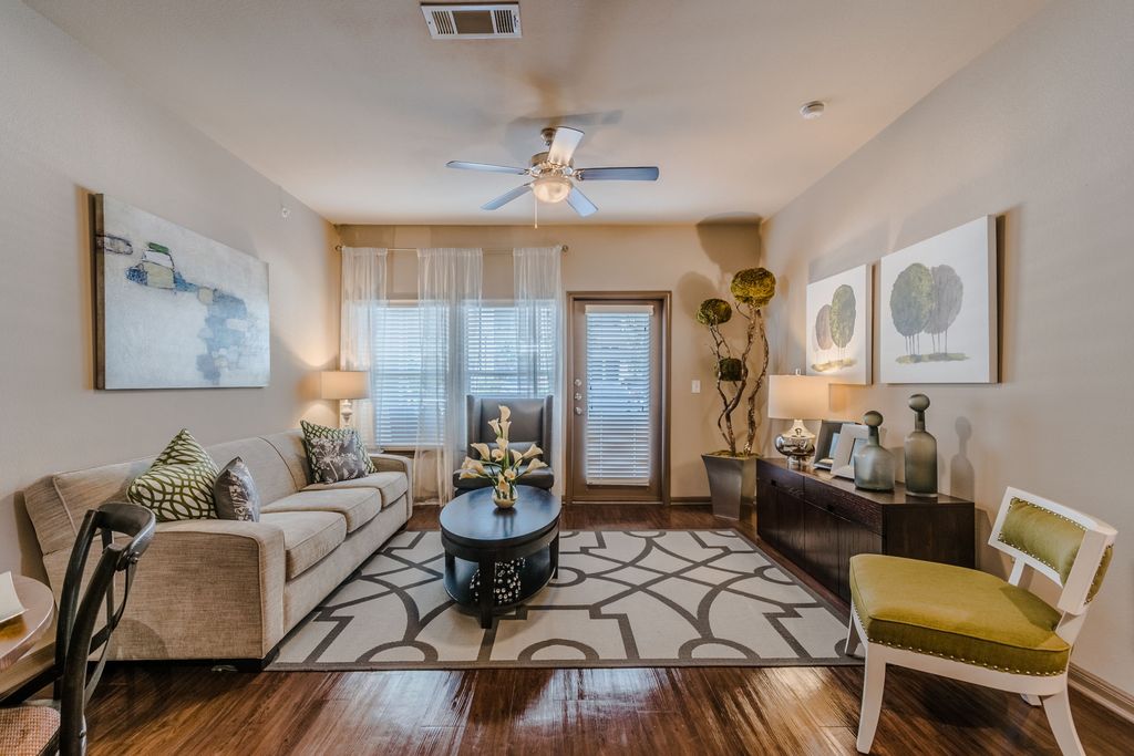 7425 La Vista Dr, Dallas, TX 75214