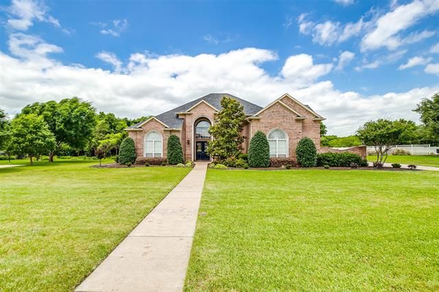1008 Sunrise Ct, Cedar Hill, TX 75104