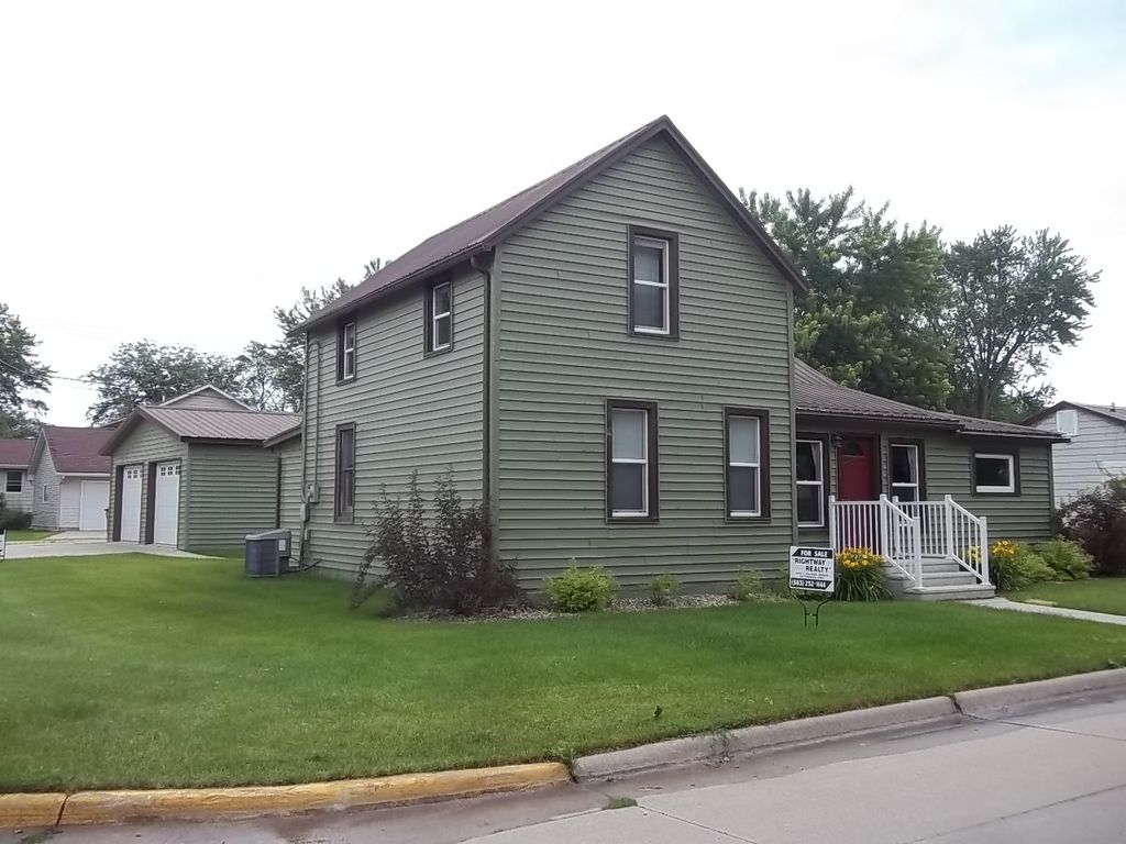 631 N 3rd St, Guttenberg, IA 52052 Trulia