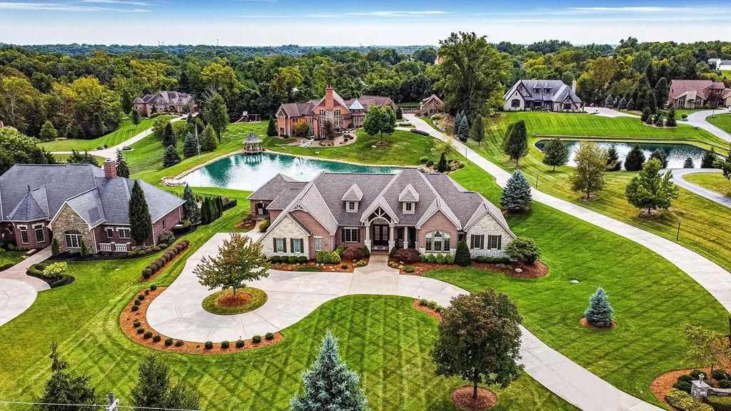 6463 Werk Rd, Cincinnati, OH 45248