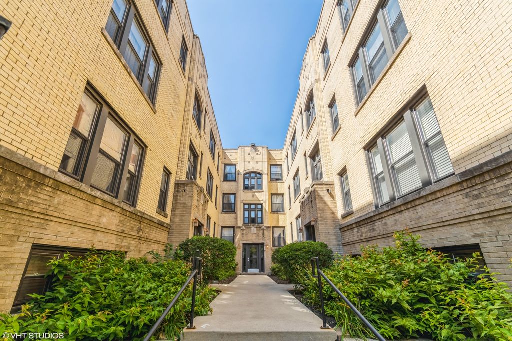 4640 N Albany Ave #1S, Chicago, IL 60625