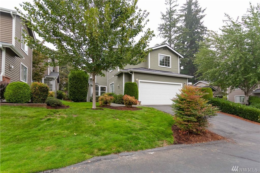 24322 SE 41st Ln #30, Issaquah, WA 98029