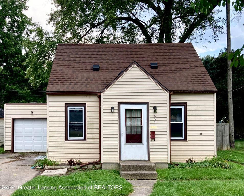 634 Fenton St, Lansing, MI 48910