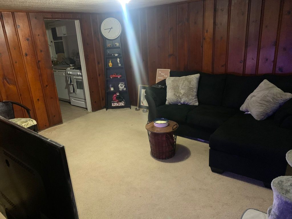 6213 Frederick Rd #1, Catonsville, MD 21228