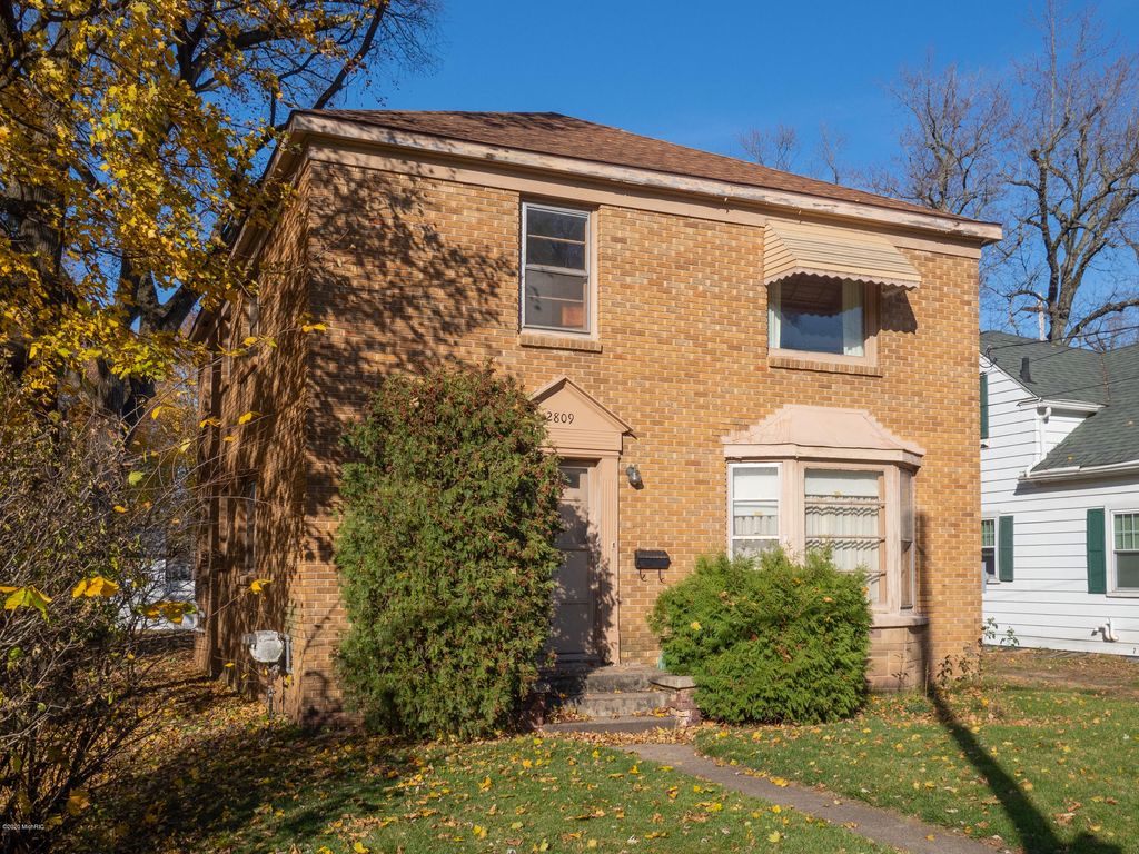 2809 E Main St, Kalamazoo, MI 49048 4 Bed, 2 Bath SingleFamily Home