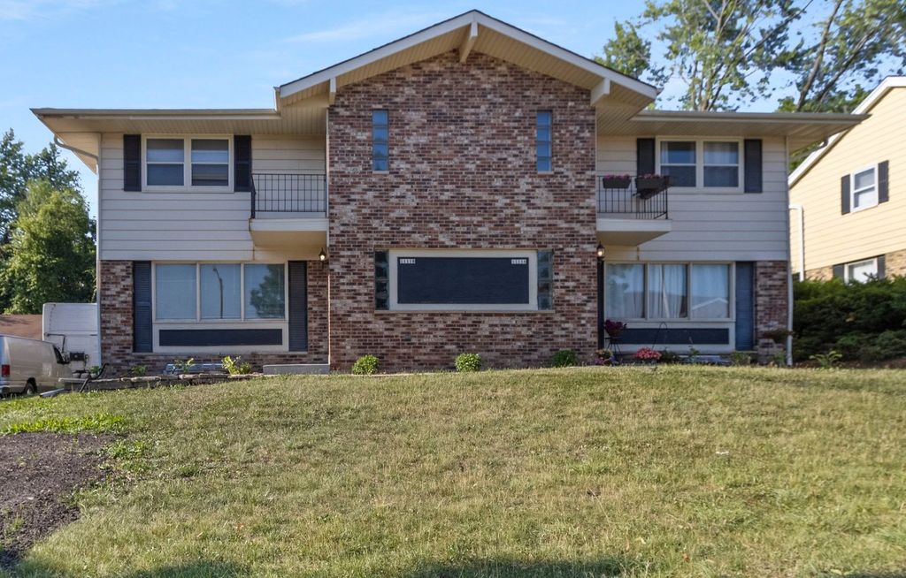 DKR 11116 W Maple Lane Wauwatosa, WI Trulia