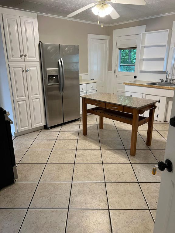 141 Charlton St 2, Southbridge, MA 01550 Trulia