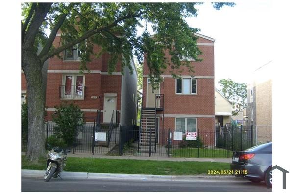 3008 W Flournoy St #3, Chicago, IL 60612